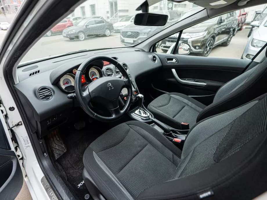 Peugeot 408 2012