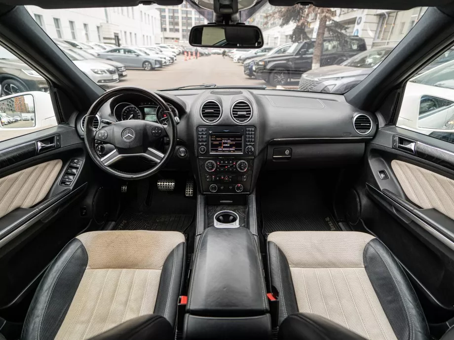 Mercedes-Benz GL-класс 2012
