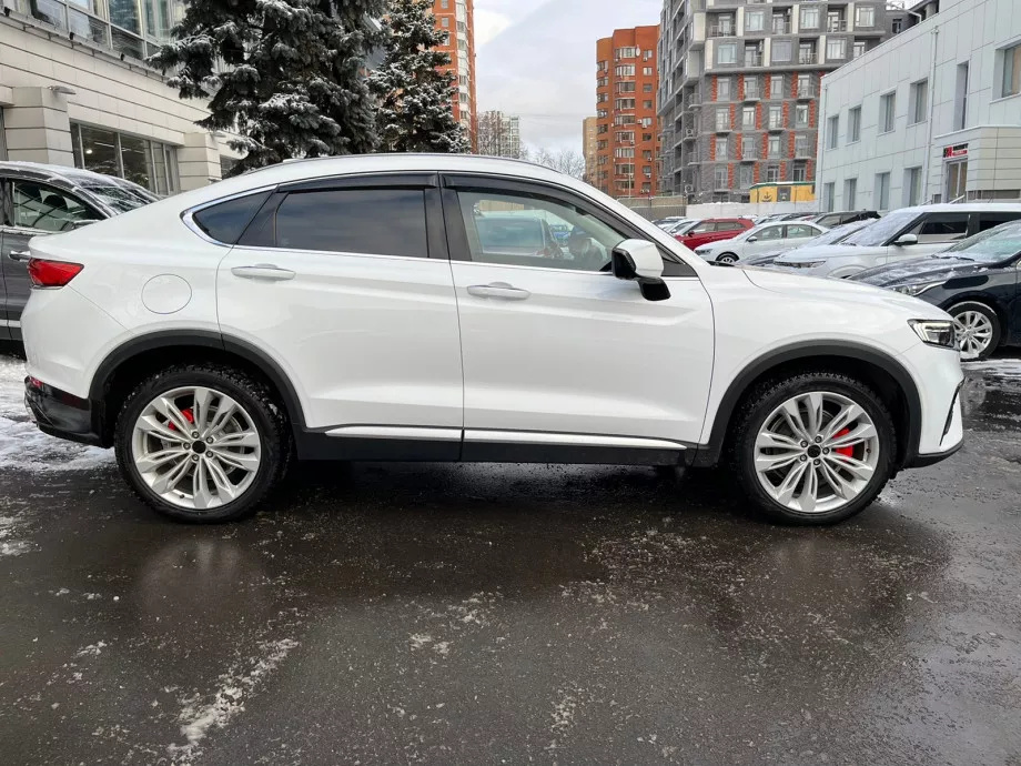 Geely Tugella 2020
