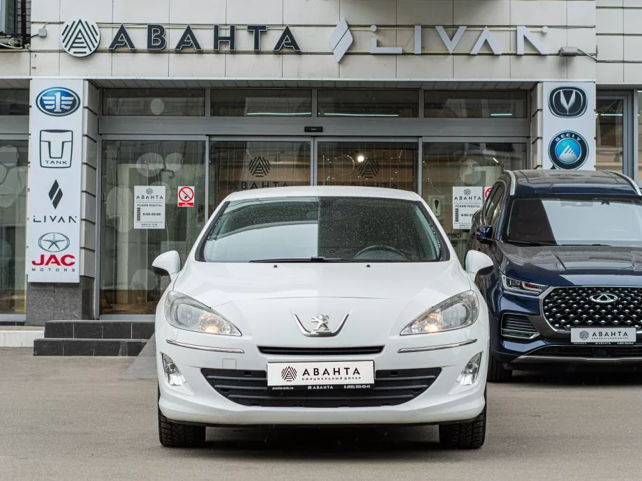 Peugeot 408 2012