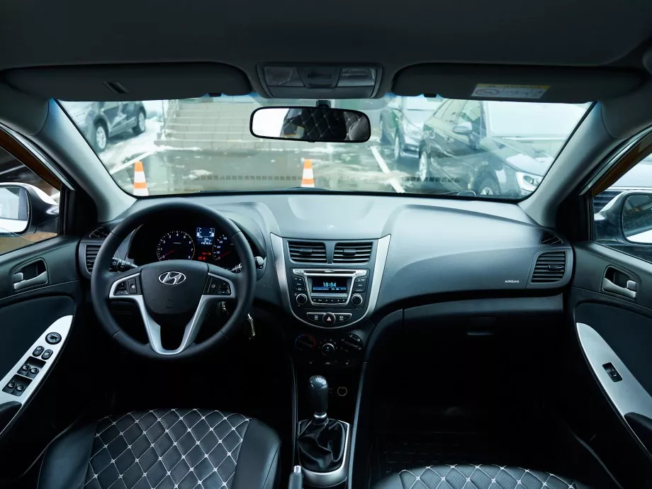Hyundai Solaris 2014