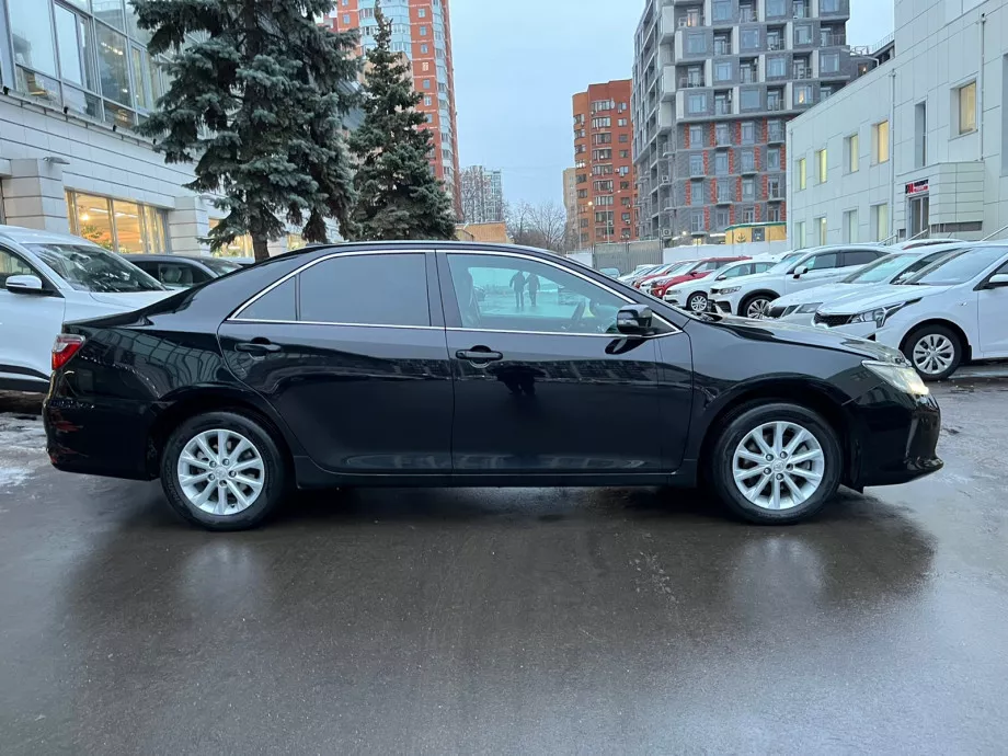 Toyota Camry 2016