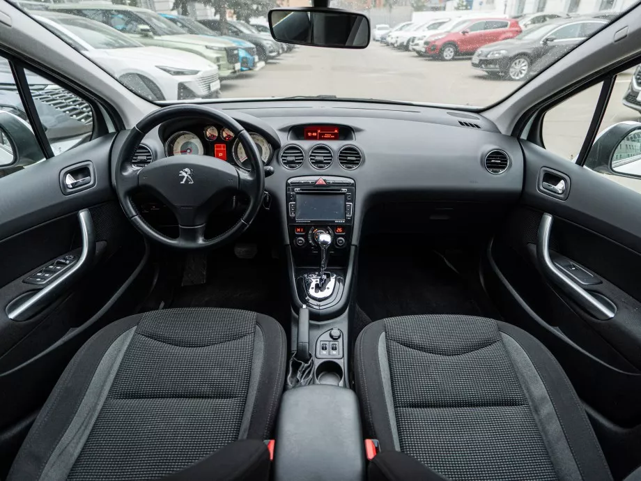 Peugeot 408 2012