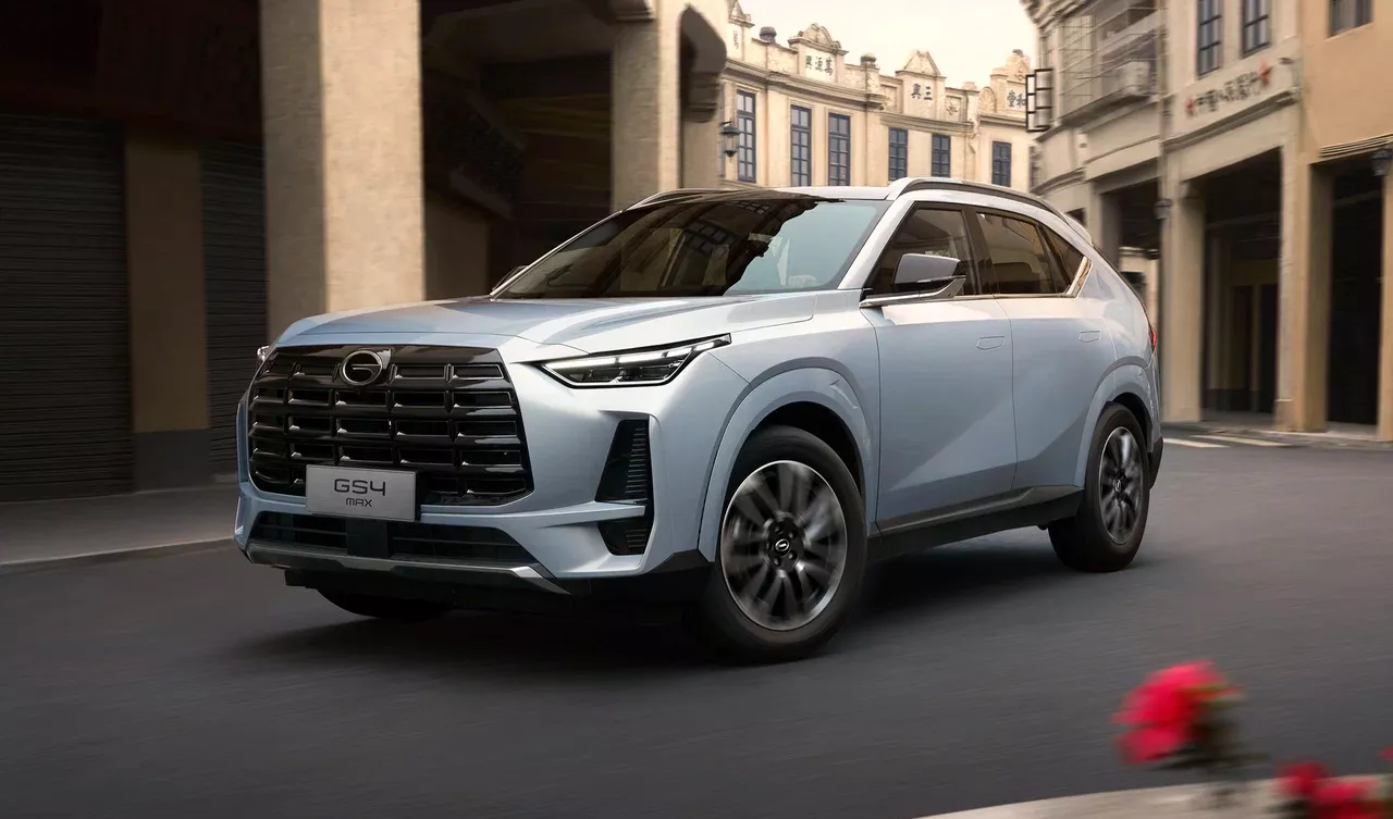 Пора знакомиться: GAC GS4 появится в России