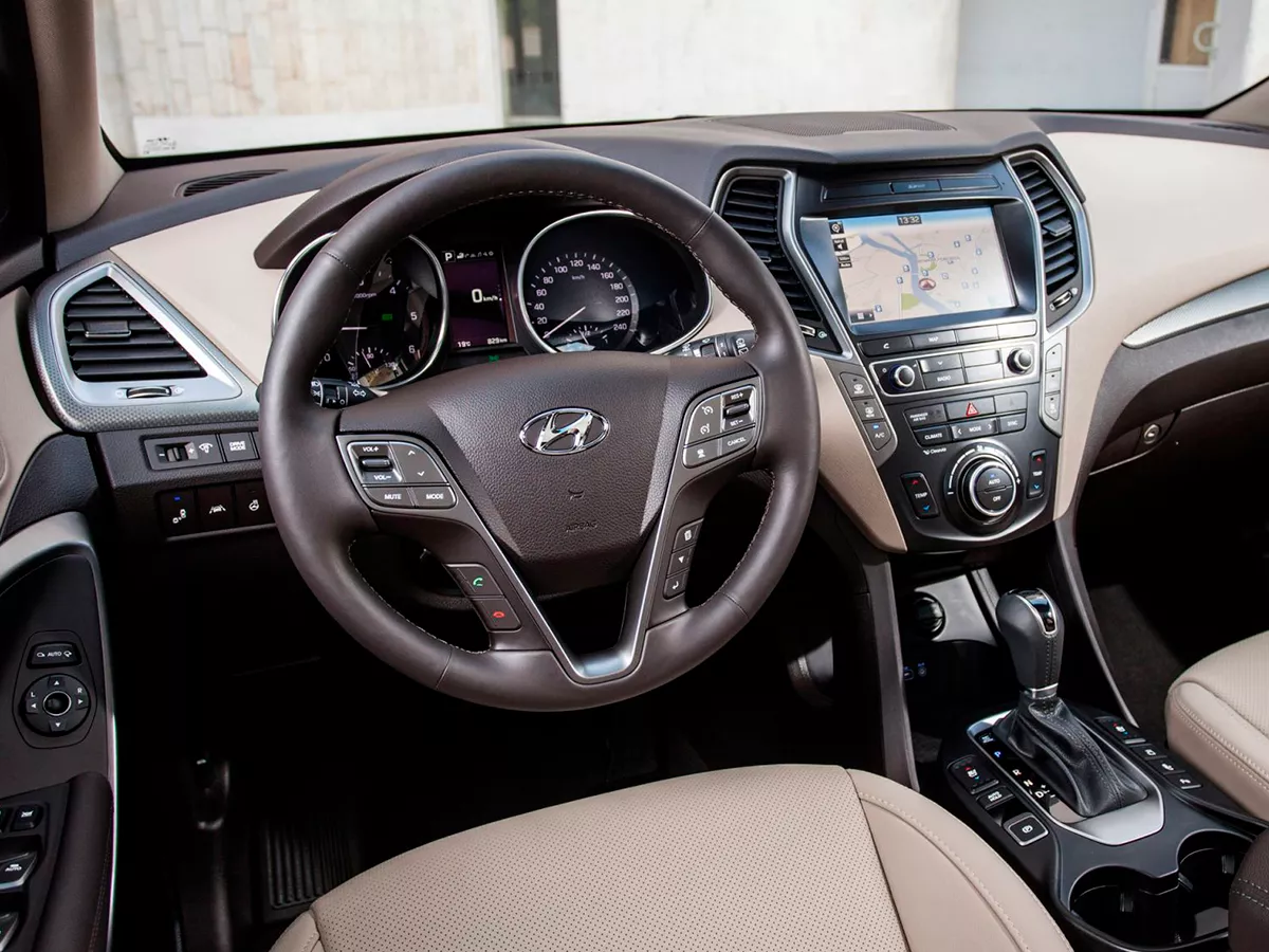 Hyundai Grand Santa Fe