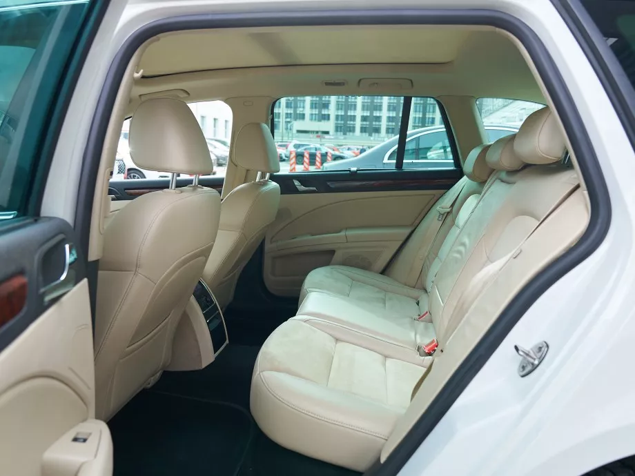 Skoda Superb 2012