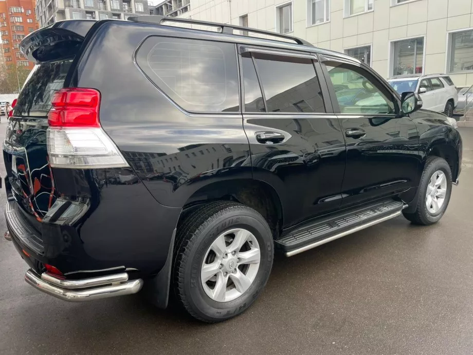 Toyota Land Cruiser Prado 2013