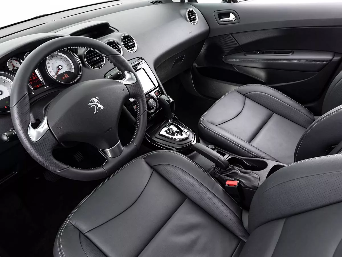 Peugeot 408
