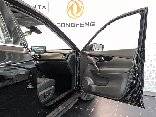 Nissan X-Trail (China) Leading 2.0 CVT Black 1232
