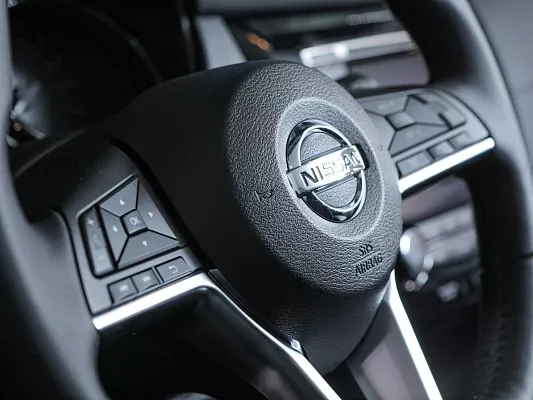 Nissan Qashqai  SE+ 2.0 CVT 144 л.c. 4x4 вар. бензин