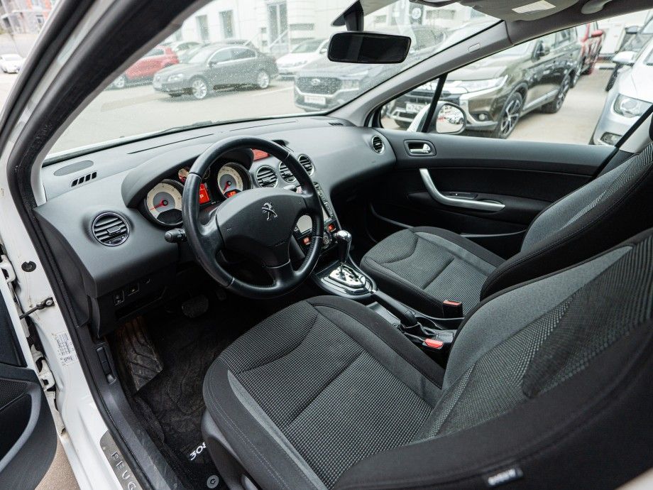 Peugeot 408 2012