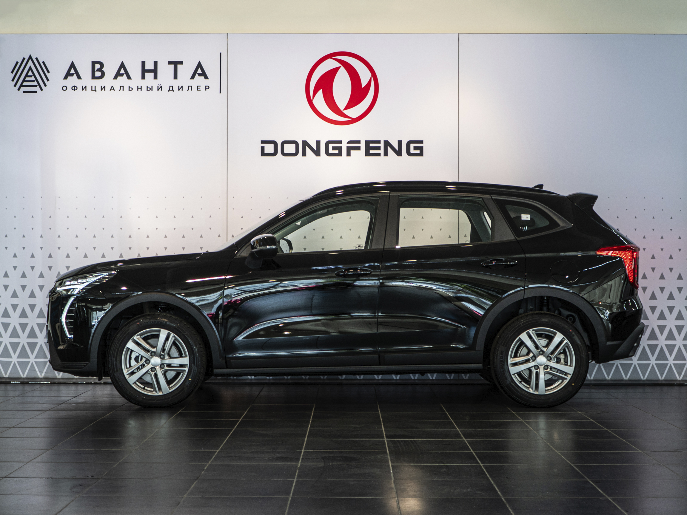 Haval Jolion 2026 Premium 1.5 AMT Black 1