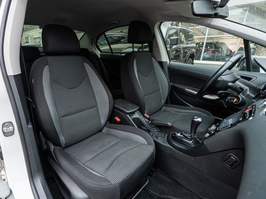 Peugeot 408 2012