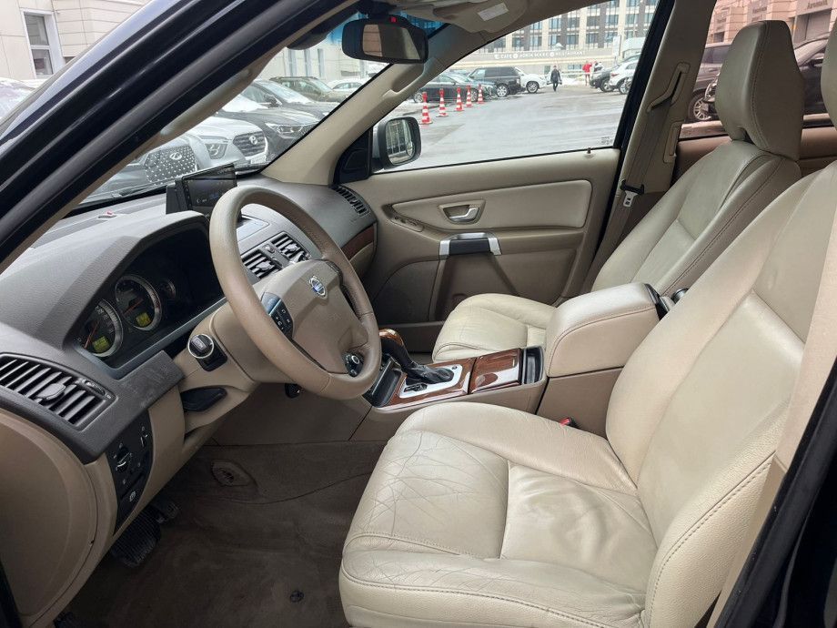 Volvo XC90 2011