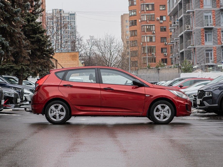 Hyundai Solaris 2012