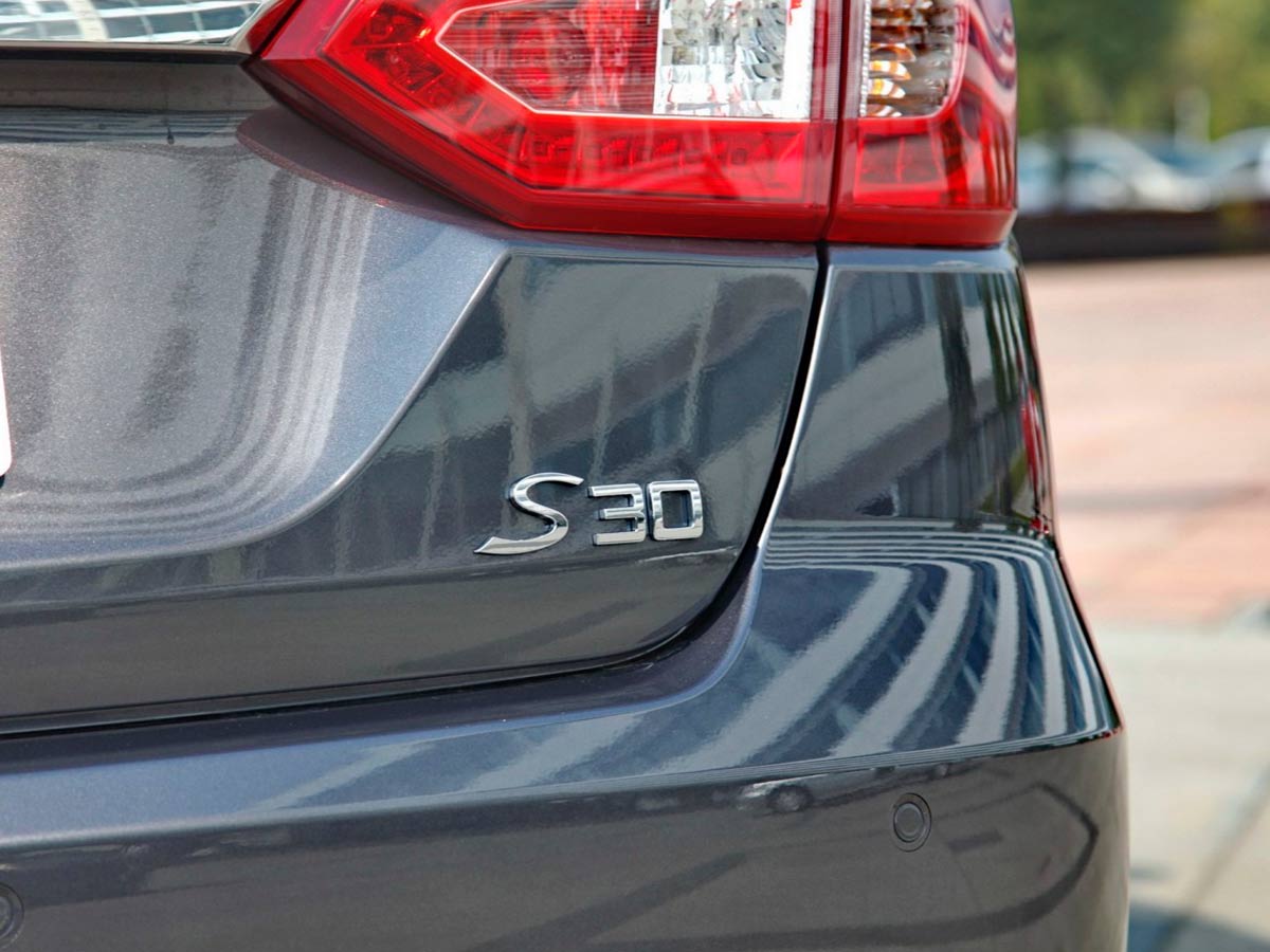 Dongfeng S30