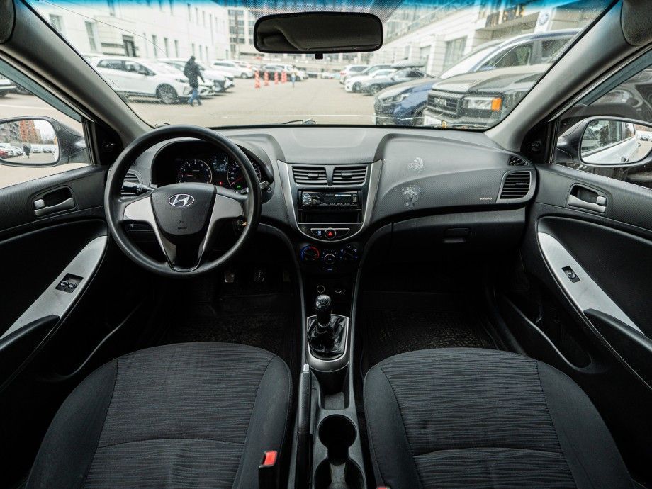Hyundai Solaris 2015