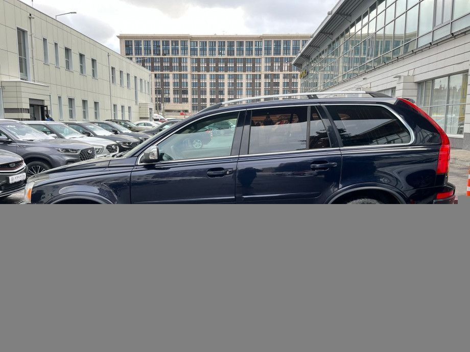 Volvo XC90 2011