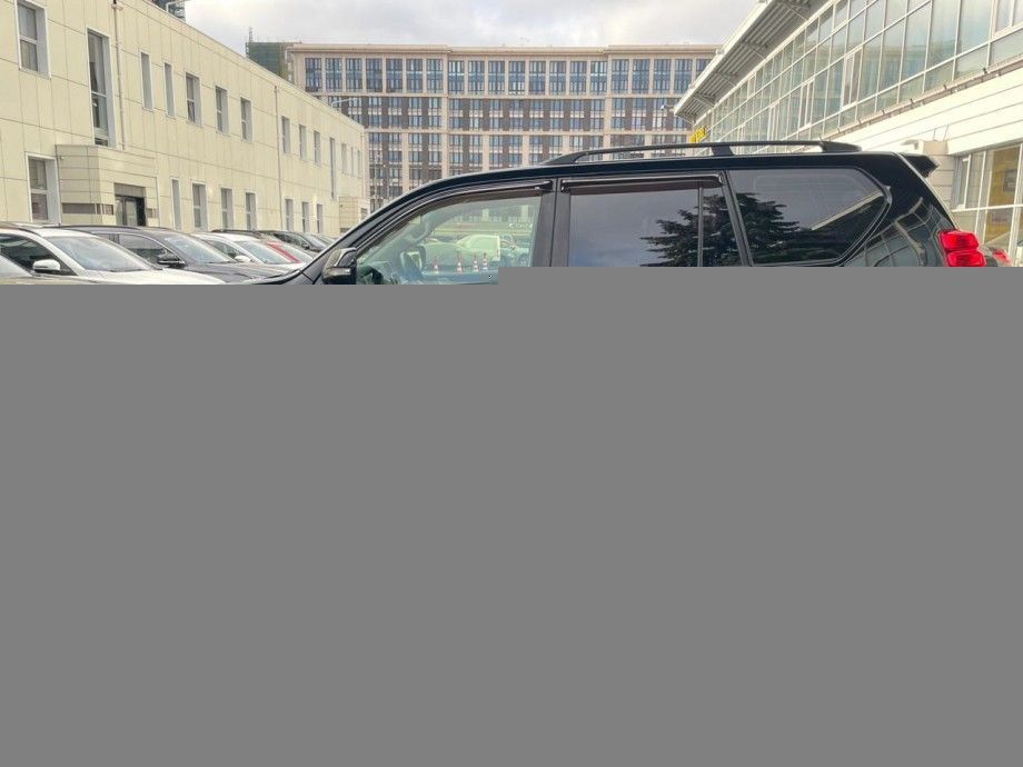 Toyota Land Cruiser Prado 2013