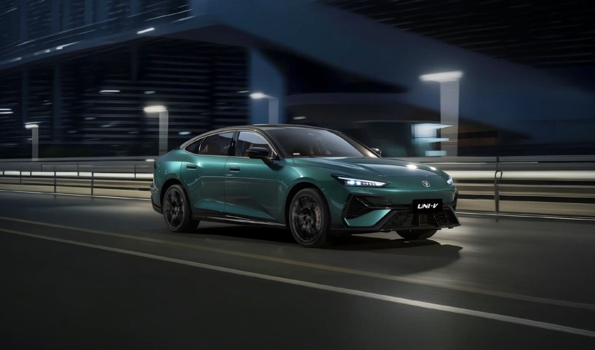 Changan UNI-V 2.0T теперь с новым двигателем