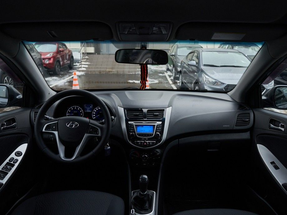 Hyundai Solaris 2012