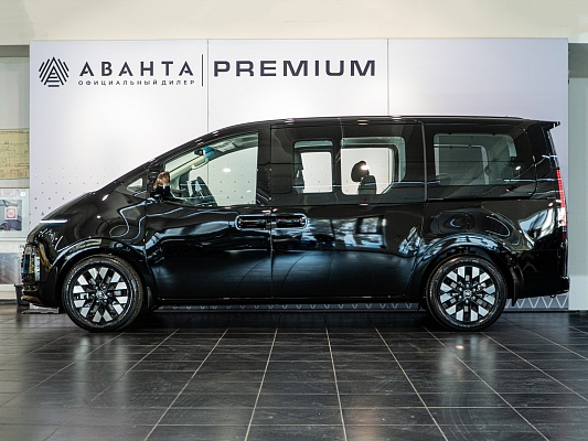 Hyundai Staria Premium 2.2d AT Black