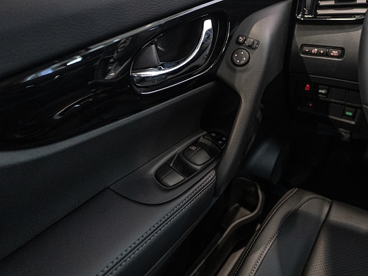 Nissan X-Trail (China) Leading 2.0 CVT Black 1232