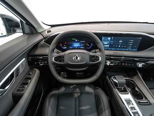 Dongfeng Huge Executive 1.5 AMT White 1497