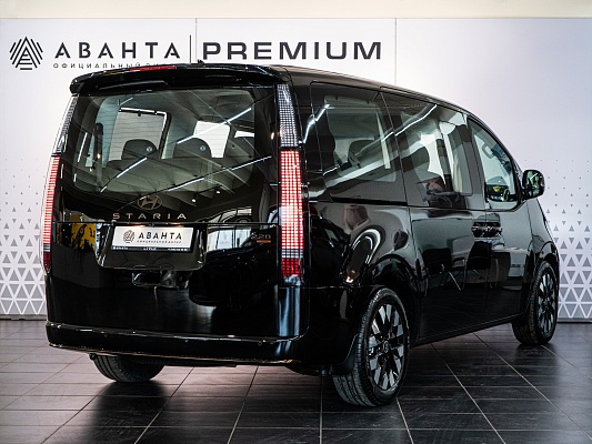 Hyundai Staria Premium 2.2d AT Black