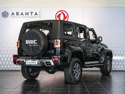 BAIC BJ40 Flagship 2.0 AT Black