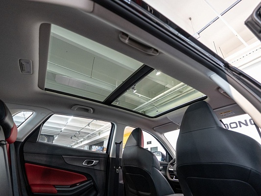 Changan UNI-S Tech 1.5 AMT Black
