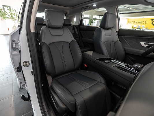 Dongfeng Huge Executive 1.5 AMT White 1497