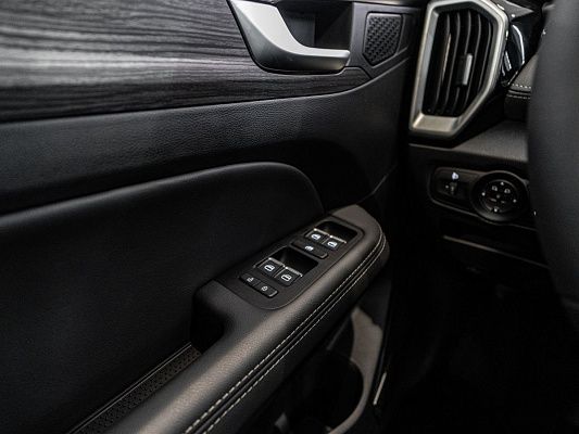 Kaiyi X3 Pro Luxury 1.5 CVT Black