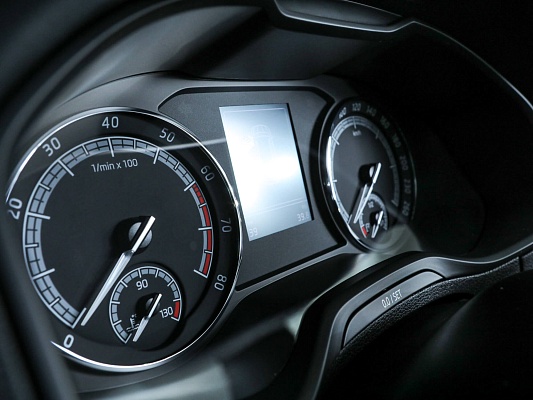 Skoda Karoq Active 1.4 AT 150 л.c. авт. бензин