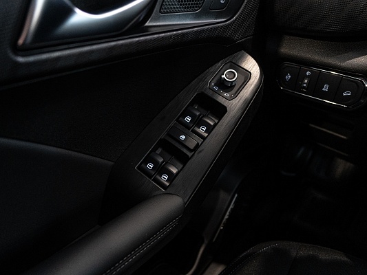 Haval Jolion 2026 Premium 1.5 AMT Black 1
