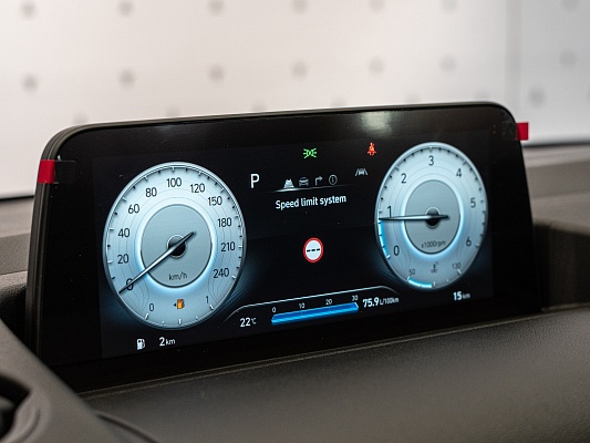 Hyundai Staria Premium 2.2d AT Black