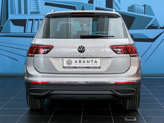 Volkswagen Tiguan Status 1.4 AMT 150 л.c. роб. бензин