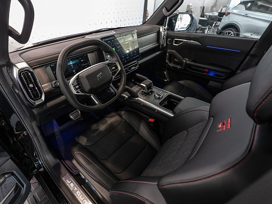 Jetour T2 Premium 2.0 AT Black 2211