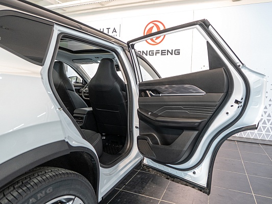 Dongfeng Mage Progressive 1.5 AMT White Black 5334