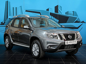 Nissan Terrano Elegance 1.6 MT